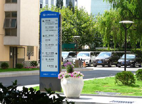 襄阳哪些因素影响宣传栏的制作？